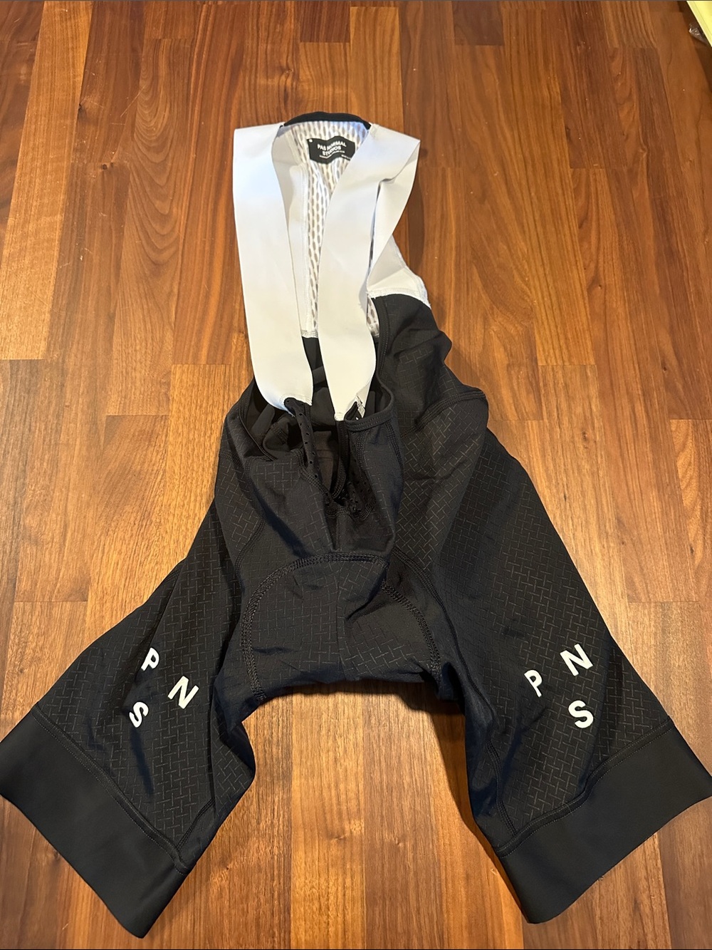 Men pas normal studios mechanism bibs black size small